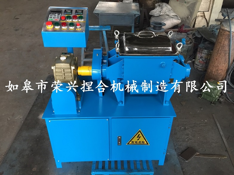 10L螺桿捏合機.jpg
